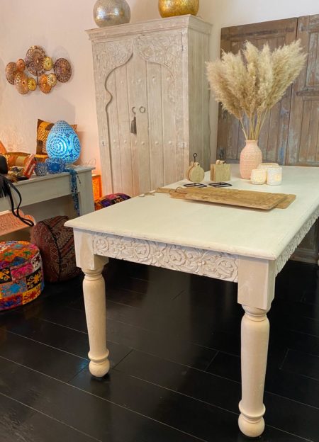 Oosterse eettafel | Whitewashed | Marokkaanse meubels | Oosterse tafels | Arabisch interieur | Moderne Oosterse meubels