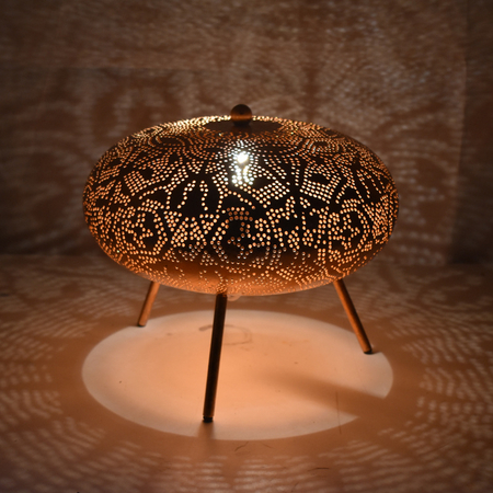 Oosterse tafellamp | Marokkaanse lampen | Kalini | Vintage koper | Gaatjeslamp | Oosterse sfeerverlichting